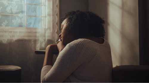 Wie kann die Einsamkeit zur Heimsuchung beitragen 