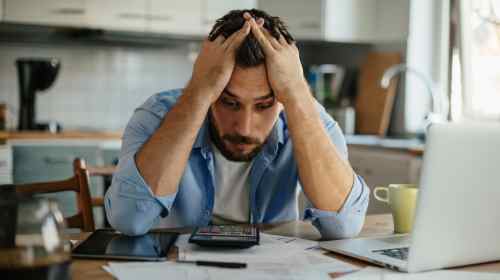 Geld, Angst und Heimsuchung
